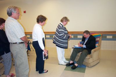 Robert B. Parker at Center School
Noted mystery author Robert B. Parker, best known for creating the long-running Spenser detective series, went back to school  Center School in Mattapoisett, that is  for a discussion and book signing to benefit the Mattapoisett Public Library on Friday, July 8. Mr. Parker recounted his years growing up in Mattapoisett and also fielded questions about his many published works. (Photo by Margie A. Souza).
