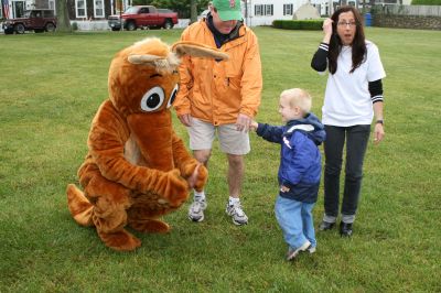 I Found the Aardvark!
Mattapoisett residents turned out for FOX 25 Morning News' live broadcast from Shipyard Park on Friday, June 6, 2008 and took time to pose with The Wanderer's aardvark.
