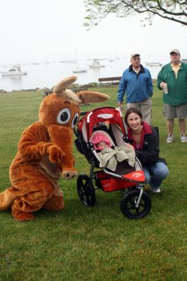 I Found the Aardvark!
Mattapoisett residents turned out for FOX 25 Morning News' live broadcast from Shipyard Park on Friday, June 6, 2008 and took time to pose with The Wanderer's aardvark.
