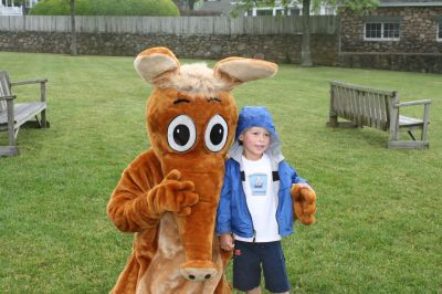 I Found the Aardvark!
Mattapoisett residents turned out for FOX 25 Morning News' live broadcast from Shipyard Park on Friday, June 6, 2008 and took time to pose with The Wanderer's aardvark.
