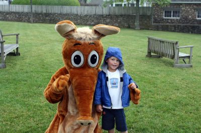 I Found the Aardvark!
Mattapoisett residents turned out for FOX 25 Morning News' live broadcast from Shipyard Park on Friday, June 6, 2008 and took time to pose with The Wanderer's aardvark.
