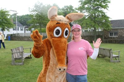 I Found the Aardvark!
Mattapoisett residents turned out for FOX 25 Morning News' live broadcast from Shipyard Park on Friday, June 6, 2008 and took time to pose with The Wanderer's aardvark.
