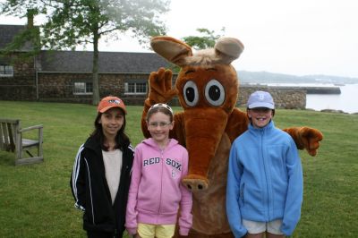 I Found the Aardvark!
Mattapoisett residents turned out for FOX 25 Morning News' live broadcast from Shipyard Park on Friday, June 6, 2008 and took time to pose with The Wanderer's aardvark.
