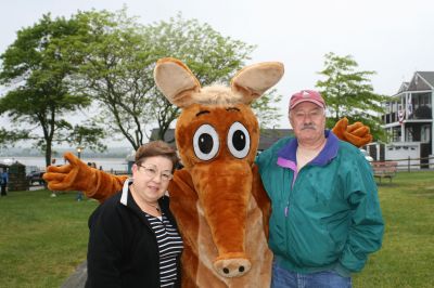 I Found the Aardvark!
Mattapoisett residents turned out for FOX 25 Morning News' live broadcast from Shipyard Park on Friday, June 6, 2008 and took time to pose with The Wanderer's aardvark.
