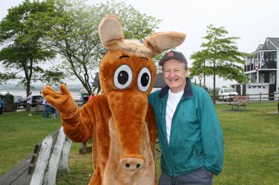 I Found the Aardvark!
Mattapoisett residents turned out for FOX 25 Morning News' live broadcast from Shipyard Park on Friday, June 6, 2008 and took time to pose with The Wanderer's aardvark.
