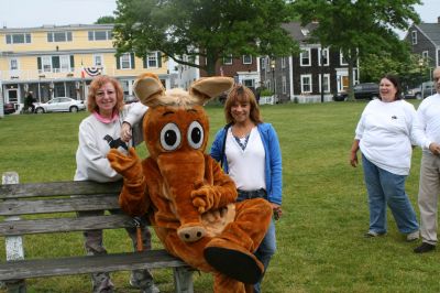 I Found the Aardvark!
Mattapoisett residents turned out for FOX 25 Morning News' live broadcast from Shipyard Park on Friday, June 6, 2008 and took time to pose with The Wanderer's aardvark.
