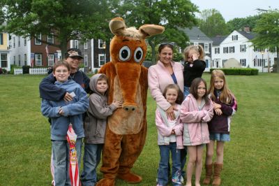 I Found the Aardvark!
Mattapoisett residents turned out for FOX 25 Morning News' live broadcast from Shipyard Park on Friday, June 6, 2008 and took time to pose with The Wanderer's aardvark.
