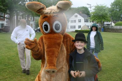 I Found the Aardvark!
Mattapoisett residents turned out for FOX 25 Morning News' live broadcast from Shipyard Park on Friday, June 6, 2008 and took time to pose with The Wanderer's aardvark.
