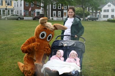 I Found the Aardvark!
Mattapoisett residents turned out for FOX 25 Morning News' live broadcast from Shipyard Park on Friday, June 6, 2008 and took time to pose with The Wanderer's aardvark.
