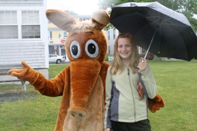 I Found the Aardvark!
Mattapoisett residents turned out for FOX 25 Morning News' live broadcast from Shipyard Park on Friday, June 6, 2008 and took time to pose with The Wanderer's aardvark.
