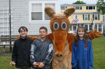 I Found the Aardvark!
Mattapoisett residents turned out for FOX 25 Morning News' live broadcast from Shipyard Park on Friday, June 6, 2008 and took time to pose with The Wanderer's aardvark.
