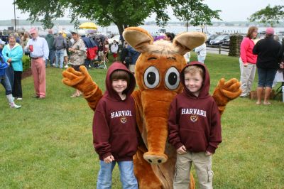 I Found the Aardvark!
Mattapoisett residents turned out for FOX 25 Morning News' live broadcast from Shipyard Park on Friday, June 6, 2008 and took time to pose with The Wanderer's aardvark.
