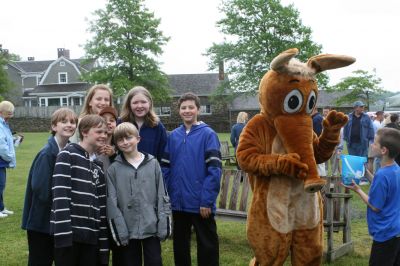 I Found the Aardvark!
Mattapoisett residents turned out for FOX 25 Morning News' live broadcast from Shipyard Park on Friday, June 6, 2008 and took time to pose with The Wanderer's aardvark.
