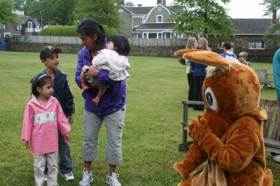 I Found the Aardvark!
Mattapoisett residents turned out for FOX 25 Morning News' live broadcast from Shipyard Park on Friday, June 6, 2008 and took time to pose with The Wanderer's aardvark.
