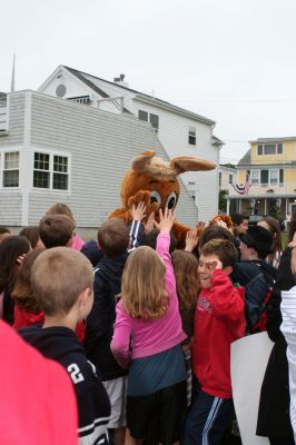 I Found the Aardvark!
Mattapoisett residents turned out for FOX 25 Morning News' live broadcast from Shipyard Park on Friday, June 6, 2008 and took time to pose with The Wanderer's aardvark.
