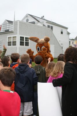 I Found the Aardvark!
Mattapoisett residents turned out for FOX 25 Morning News' live broadcast from Shipyard Park on Friday, June 6, 2008 and took time to pose with The Wanderer's aardvark.
