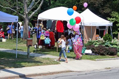 MAC Turns 50
The Marion Art Center celebrated their 50th anniversary on Saturday, July 14, 2007 with an "Arts in the Park" event at Bicenntennial Park in Marion Village that included artisans, crafts, and entertainment for all ages. (Photo by Robert Chiarito).
