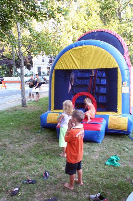 Rock Around the Block
Marion held their Annual Town Block Party on Sunday, August 31 in the street in front of the Marion Town House. The well-attended event featuring food, fun and frolic, along with dancing courtesy of DJ Roger Chartier. (Photo by Robert Chiarito).
