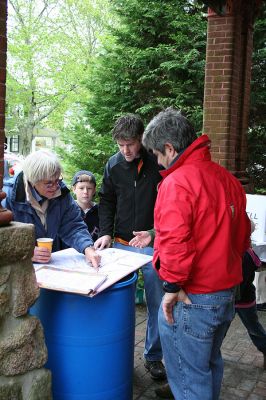 Marion Cleanup
The Marion Tree Committee, the Sippican Lands Trust, the Sippican Historical and Preservation Society, the Marion Garden Discussion Group, the Marion Natural History Museum and the Town of Marion Department of Public Works (DPW) sponsored an "Arbor Day - Spring Clean Up" on Saturday, May 10 with residents pitching in to help dispose of all their winter trash. (Photo by Robert Chiarito).
