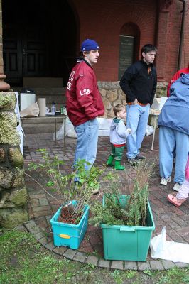 Marion Cleanup
The Marion Tree Committee, the Sippican Lands Trust, the Sippican Historical and Preservation Society, the Marion Garden Discussion Group, the Marion Natural History Museum and the Town of Marion Department of Public Works (DPW) sponsored an "Arbor Day - Spring Clean Up" on Saturday, May 10 with residents pitching in to help dispose of all their winter trash. (Photo by Robert Chiarito).
