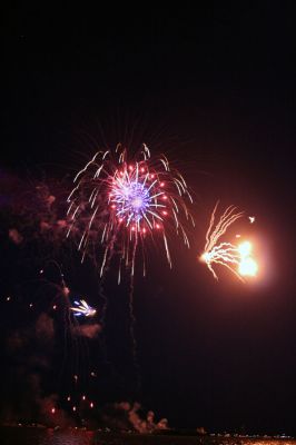 Fourth Fireworks
Marion's Annual Fireworks Display from Silvershell Beach held on Tuesday, July 3, 2007. (Photo by Robert Chiarito).
