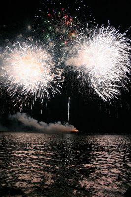 Fourth Fireworks
Marion's Annual Fireworks Display from Silvershell Beach held on Tuesday, July 3, 2007. (Photo by Robert Chiarito).
