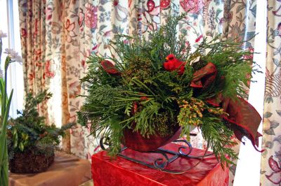 Garden Greens
The Marion Garden Discussion Group held their annual Holiday Boutique on Saturday, December 8 at Saint Gabriel's Church as part of the Holiday House Tour and Tea. (Photo by Robert Chiarito).
