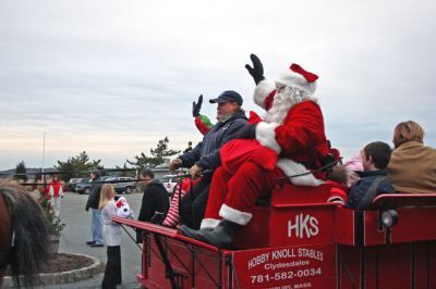 Marion Christmas Stroll 2007
Santa takes a horse-drawn carriage ride through the village during Marion's Annual Christmas Village Stroll held on Sunday, December 9, 2007. (Photo by Robert Chiarito).
