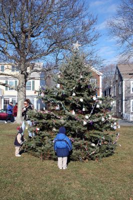 Holiday in the Park
Kids prepare to decorate the town tree during Mattapoisett's Annual Holiday in the Park held on Saturday, December 6, 2008 in Shipyard Park. (Photo by Robert Chiarito).
