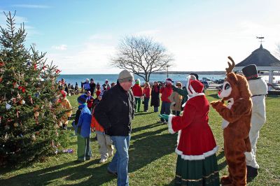 Holiday in the Park 2007
Mattapoisett's annual "Holiday in the Park" celebration was held in Shipyard Park on Saturday, December 1, 2007 and drew a record crowd to the seasonal seaside event. (Photo by Robert Chiarito).
