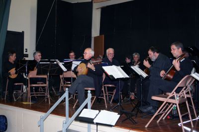 Mandolins in Mattapoisett
On Sunday night, October 28, the Mattapoisett Congregational Church welcomed the Providence Mandolin Orchestra to Reynard Hall for an evening of stringed delights. (Photo by Robert Chiarito).
