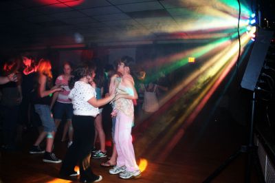 Teen Dance Benefit
Fund-raising dances to benefit South Coast Aquatics (SCA) have been held at the Knights of Columbus Hall on Route 6 in Mattapoisett. This dance held on Friday, November 7 drew over 200 students in Grades 6, 7 and 8. (Photo by Robert Chiarito).
