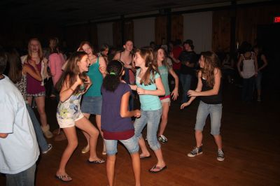 Teen Dance Benefit
Fund-raising dances to benefit South Coast Aquatics (SCA) have been held at the Knights of Columbus Hall on Route 6 in Mattapoisett. This dance held on Friday, November 7 drew over 200 students in Grades 6, 7 and 8. (Photo by Robert Chiarito).
