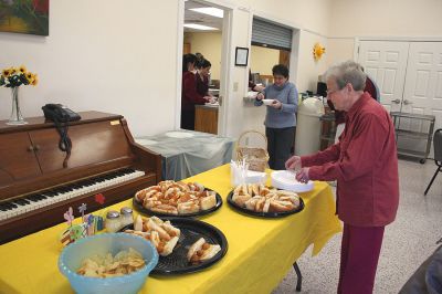 Cooking Class
Members of the Old Colony Regional Vocational Technical High School Culinary Arts Program recently served one of their monthly luncheons to residents at the Rochester Senior Center. Under the supervision of program director Scott Botelho, the students took over the kitchen at the Senior Center to share their cooking talents and prepare some Venus De Milo style soup and meatball subs. (Photo by Robert Chiarito).
