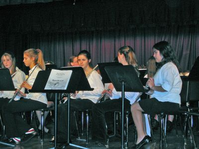 ORR Junior High Holiday Concert
Members of the ORR Junior High School Chorus perform during their annual Holiday Concert on Thursday, December 14 at the school. (Photo by Nancy MacKenzie).
