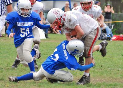 Pee-Wee Football
Old Rochester Youth Footballs (ORYF) Pee Wee team beat Fairhaven, 14-0, on Sunday, September 28 and they are now 3-1-1. (Photo by Rick Manning.)


