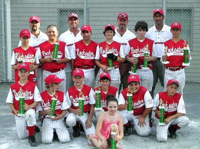 Rochester Youth Baseball
Members of the championship Rochester Youth Baseball (RYB) team include (l. to r., top to bottom) Coaches Toni Barroso, Toni Cristaldi, Gary Sherman, Jeff Perry, teammates Justin Machnik, Zack Perry, Nick Cristaldi, Pete Cady, Justin Harding, Matt Beatty, John Barroso, Andrew Talty, Max Sherman, Noah Philoramo, Luke Mattar, Forrest Cote, and bat girl Mattie Cristaldi. (Photo courtesy of Chris Dessert).
