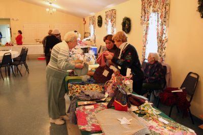 Rochester Village Christmas
Members of the First Congregational Church in Rochester had a Holiday Shop within their Fellowship Center during Rochester's Village Christmas held on the weekend of December 6-7, 2008. (Photo by Robert Chiarito).
