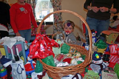 Congregational Christmas
A "Birthday Party for Jesus" Christmas Fair was held at the First Congregational Church of Rochester on Saturday, November 10. (Photo by Robert Chiarito).
