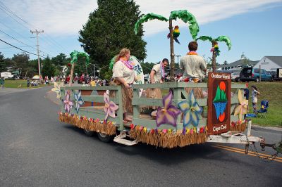 Rochester Country Fair Parade 2007
One of the floats decorated to reflect the "Set Sail to the Islands" theme in the Rochester Country Fair Parade on Sunday, August 19. (Photo by Robert Chiarito).
