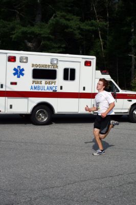 Rochester 5K
Rob Gammell of Mattapoisett approaches the finish line in the 2008 Rochester Road Race 5K held on Saturday, August 16. Gammell finished third overall in 17:29. (Photo by Olivia Mello).
