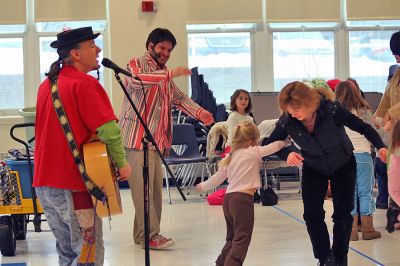 Toe Zone
Ever-popular local childrens entertainers the Toe Jam Puppet Band performed recently for an enthusiastic crowd at Sippican Elementary School in Marion last weekened in a show sponsored by the Mattapoisett YMCA. The show was a benefit for the YMCAs Annual Scholarship Fund. (Photo by Robert Chiarito).
