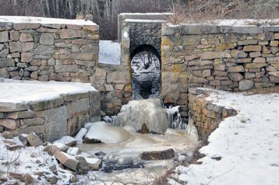 Winter of Discontent
Single digits slowed things down at Tub Mill Brook in Mattapoisett a bit recently with sub-freezing temperatures. (Photo by Tim Smith).
