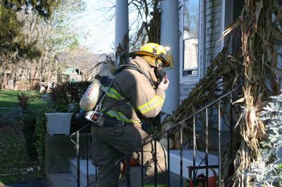 Town Hall Evacuated
A high carbon monoxide reading from the basement of the Mattapoisett Town Hall triggered an evacuation on Friday, November 18, 2011. Photo by Anne Kakley.
