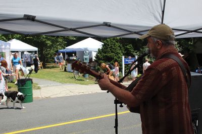 Arts in The Park
The Marion Art Center held its annual Arts in The Park event on Saturday morning at Bicentennial Park, and right down Main Street was the First Congregational Church held its annual Lobster Roll sale at Penny Pincher's. Photos by Mick Colageo
