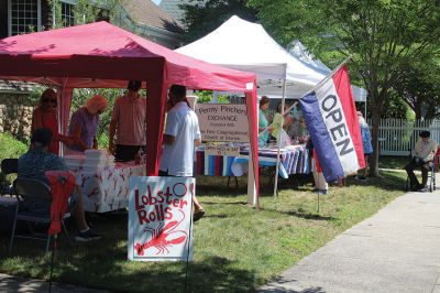 Arts in The Park
The Marion Art Center held its annual Arts in The Park event on Saturday morning at Bicentennial Park, and right down Main Street was the First Congregational Church held its annual Lobster Roll sale at Penny Pincher's. Photos by Mick Colageo
