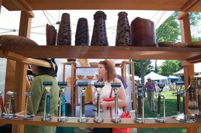 Arts in the Park
The Marion Art Center held its 2015 Arts in the Park on July 11. Local artists and crafters had the chance to display their talents to the community at Bicentennial Park off Main and Spring Streets. Photos by Colin Veitch
