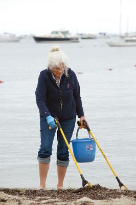 Be the Solution to Pollution
Mattapoisett Town Beach on Sunday, September 13, “Be the Solution to Pollution” Photo by Colin Veitch
