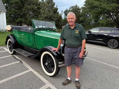 Plumb Memorial Library
The Joseph H. Plumb Memorial Library celebrated its 50th anniversary with a week of festivities — including an antique car presentation by auto expert Richard Cutler on Thursday and a dedication ceremony on Saturday. The latter event featured special appearances from Senator Michael Rodrigues, State Rep. Mark Sylvia, Debby Conrad from the Massachusetts Board of Library Commissioners, Town Administrator Cameron Durant, and Rochester Historic Commission’s Connie Eshbach, who presented a historical plaque.

