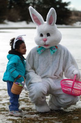 Easter Egg Hunt
A great time was had by all at the Annual Easter Egg Hunt at the Mattapoisett YMCA center on Saturday March 23. Children enjoyed egg dying, dancing, the Ester Bunny and of course the Egg Hunt! Photos by Felix Perez
